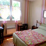 Logis Le Clos Pite 3*