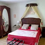 Logis Le Clos Pite Ξενοδοχείο 3*