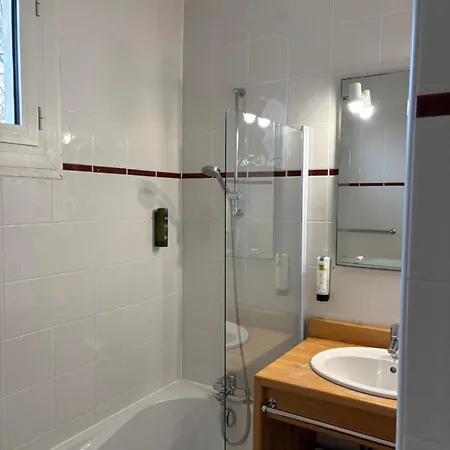 Logis Le Clos Pite 3* Préchacq