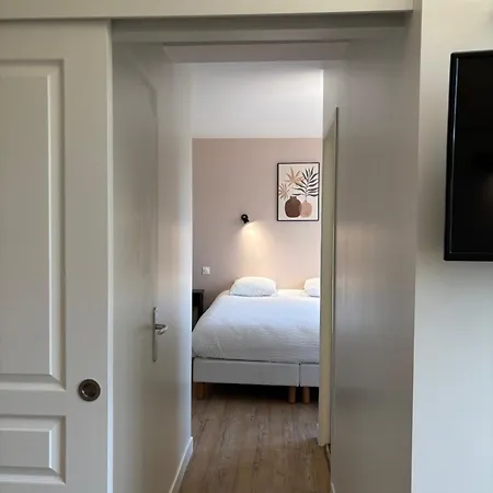 Logis Le Clos Pite Otel