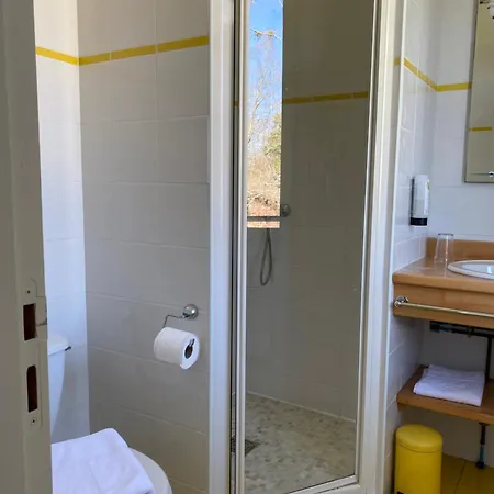 Otel Logis Le Clos Pite 3*