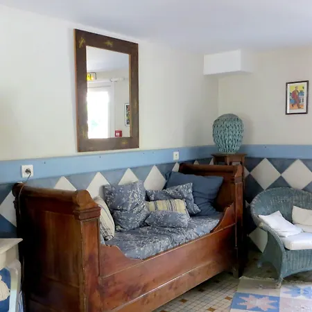 Logis Le Clos Pite Otel 3*