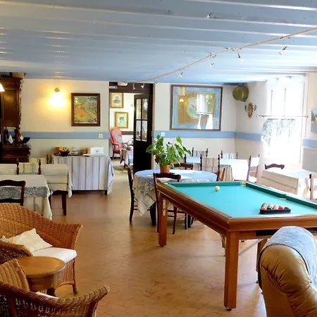 Logis Le Clos Pite Otel