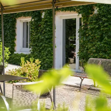 Logis Le Clos Pite 3* Préchacq