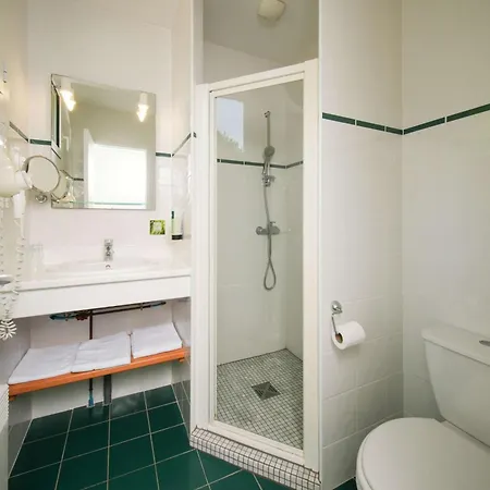 Logis Le Clos Pite 3*