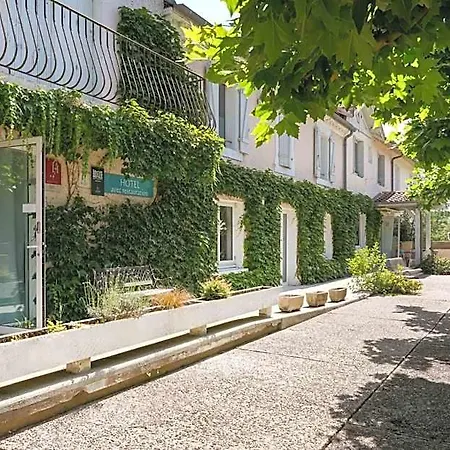 Logis Le Clos Pite Hotel
