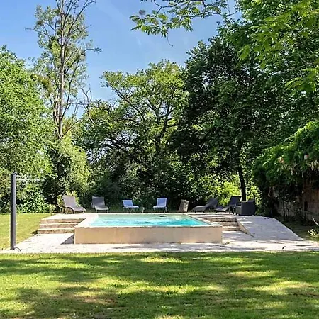 Logis Le Clos Pite Hotel 3*