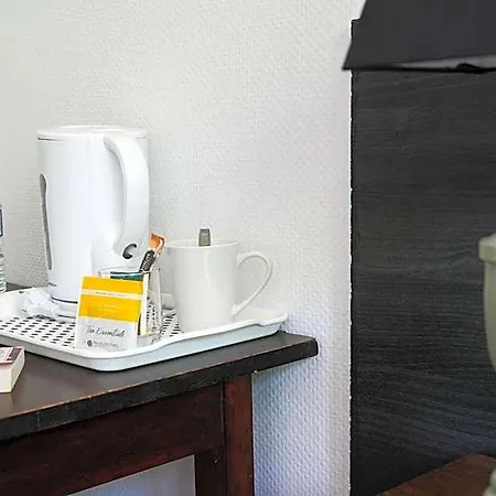 Logis Le Clos Pite Hotel 3*