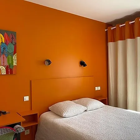 Logis Le Clos Pite Hotel