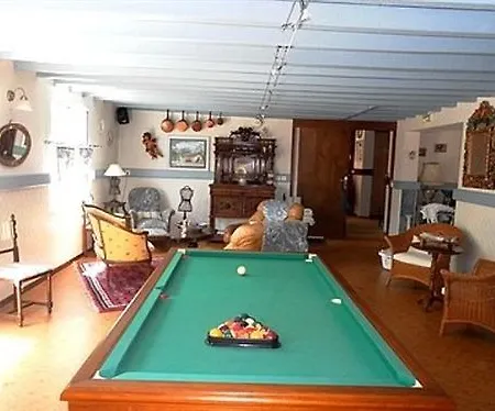 Logis Le Clos Pite 3* Préchacq