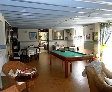 Logis Le Clos Pite 3*