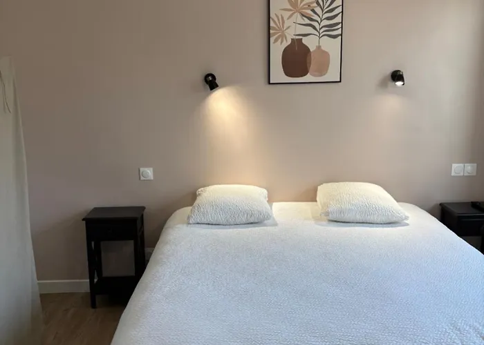 Logis Le Clos Pite 3*