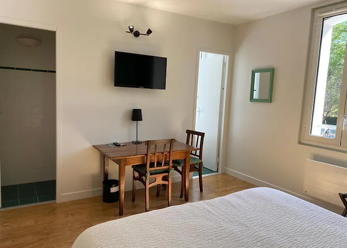 فندق Logis Le Clos Pite