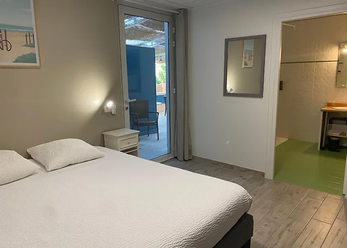 Logis Le Clos Pite فندق Préchacq