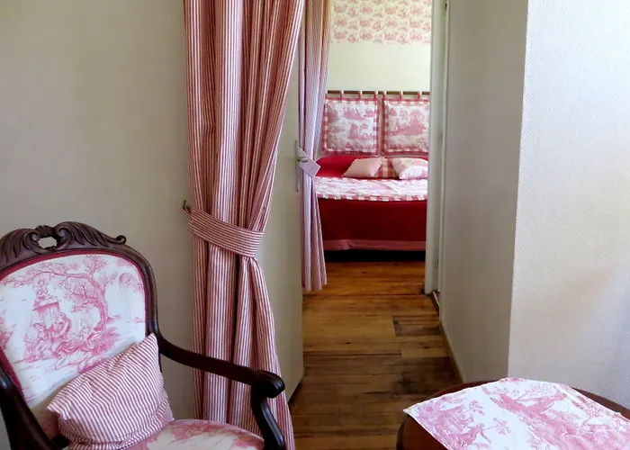 Logis Le Clos Pite 3* Préchacq