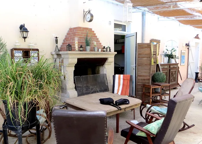 Logis Le Clos Pite Ξενοδοχείο 3*